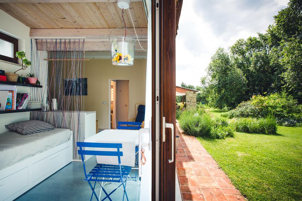 B&B I Fiori Della Cava Песаро Екстериор снимка
