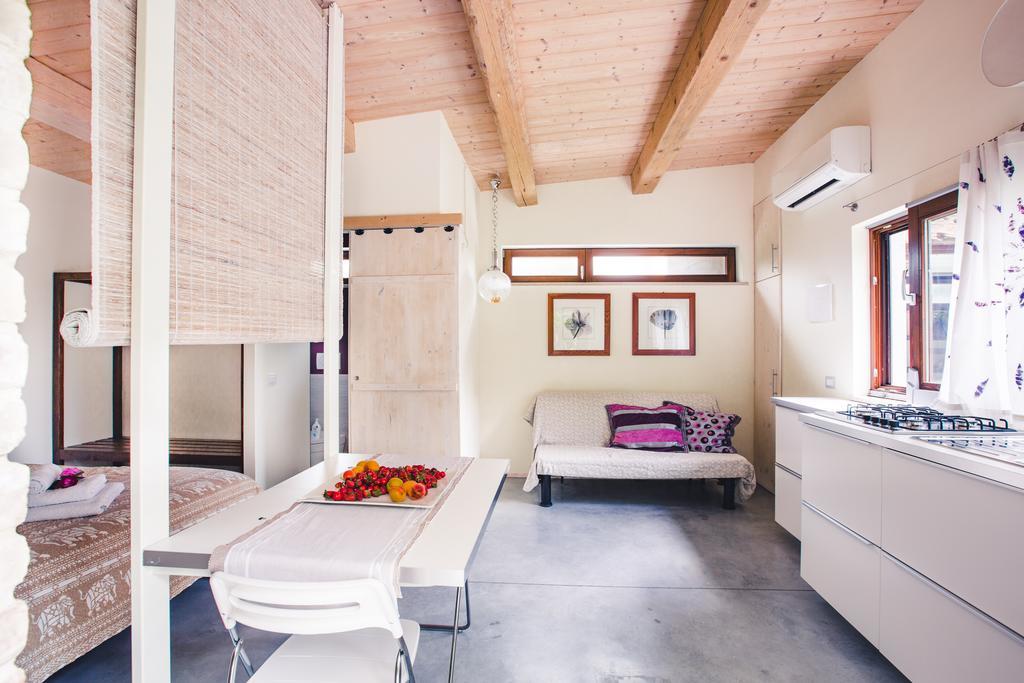 B&B I Fiori Della Cava Песаро Екстериор снимка