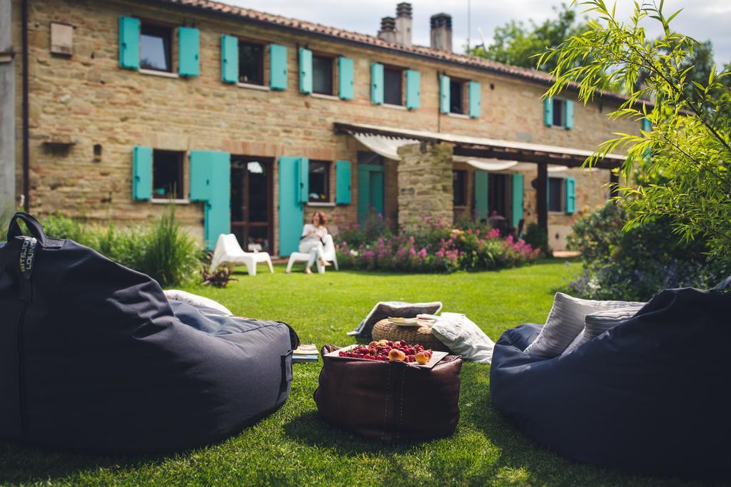 B&B I Fiori Della Cava Песаро Екстериор снимка